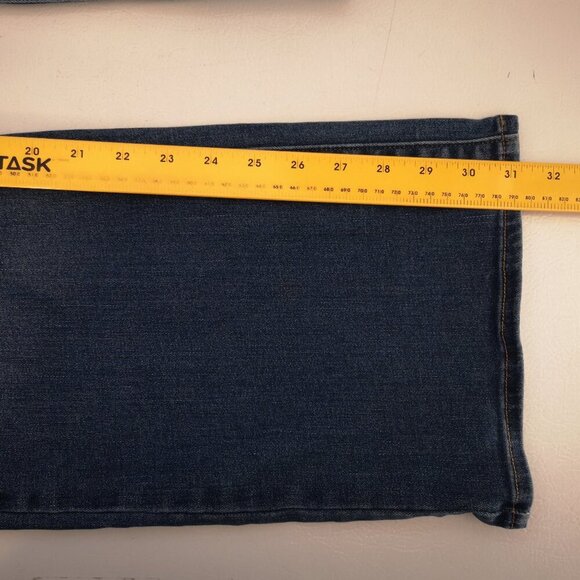 Levi's Ladies 512 Perfectly Slimming Bootcut Medium Wash Blue Jeans - Picture 11 of 11